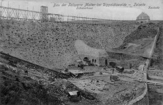 Bau der Talsperre - Talseite